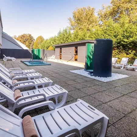 Hunguest Apollo 호텔 3*