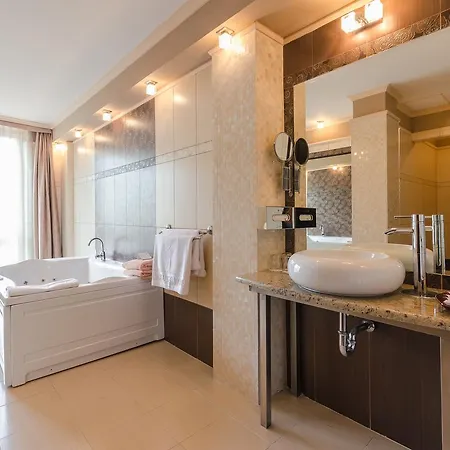 호텔 Hunguest Apollo 3*