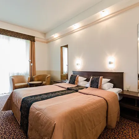 호텔 Hunguest Apollo 3*