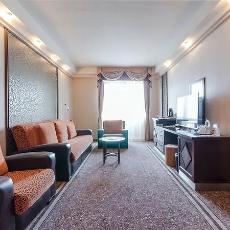 Hunguest Apollo Hotel