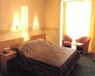 Hunguest Apollo Hotell 3*